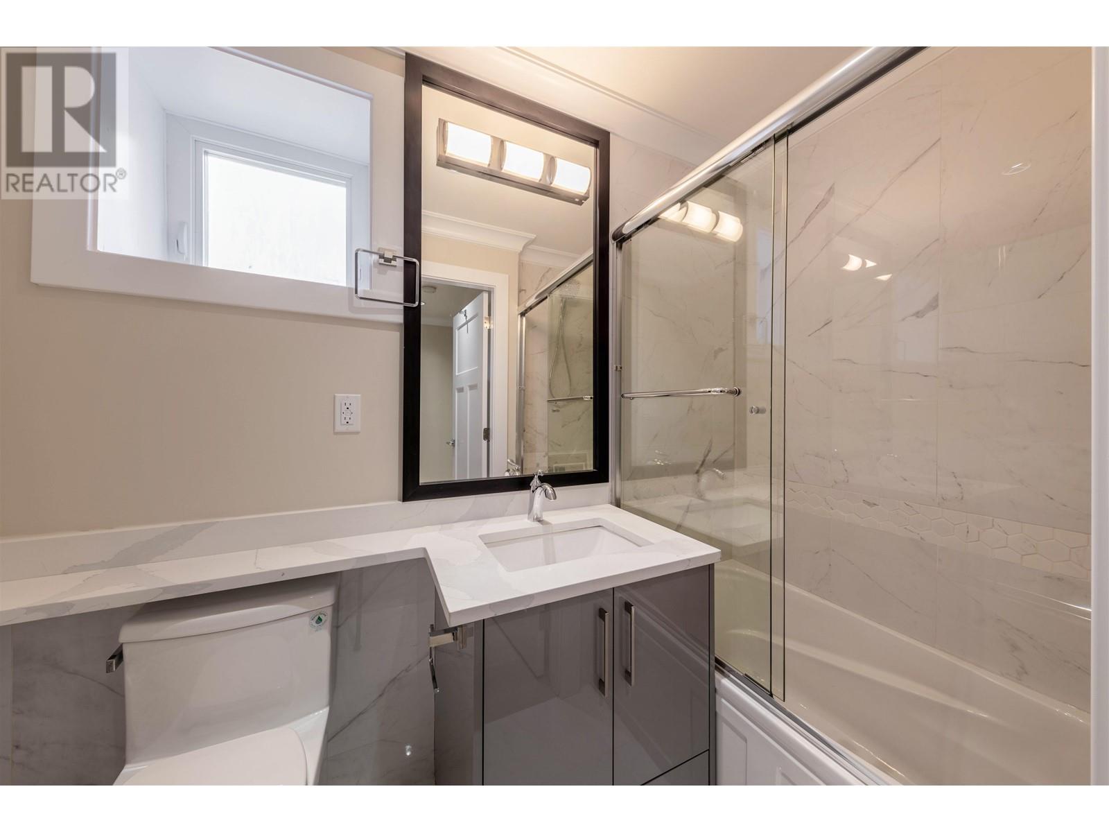 6524 Angus Drive, Vancouver, British Columbia  V6P 5H9 - Photo 14 - R2984910
