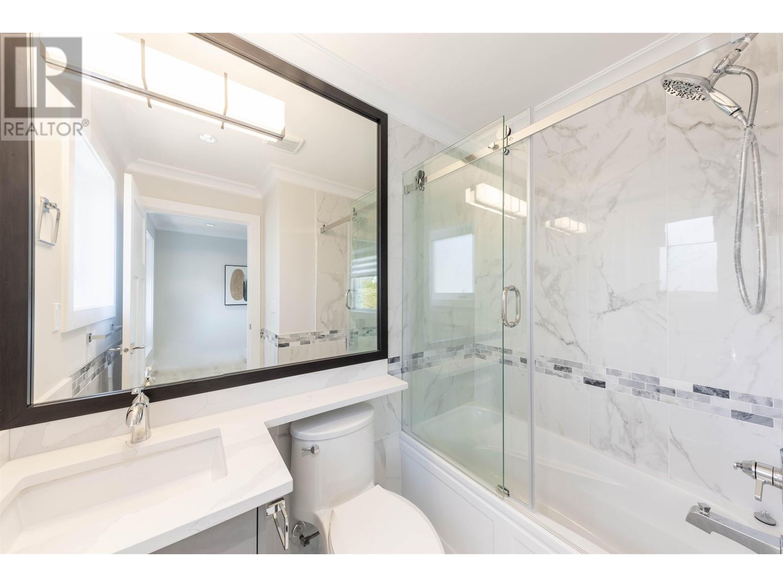6524 Angus Drive, Vancouver, British Columbia  V6P 5H9 - Photo 16 - R2984910