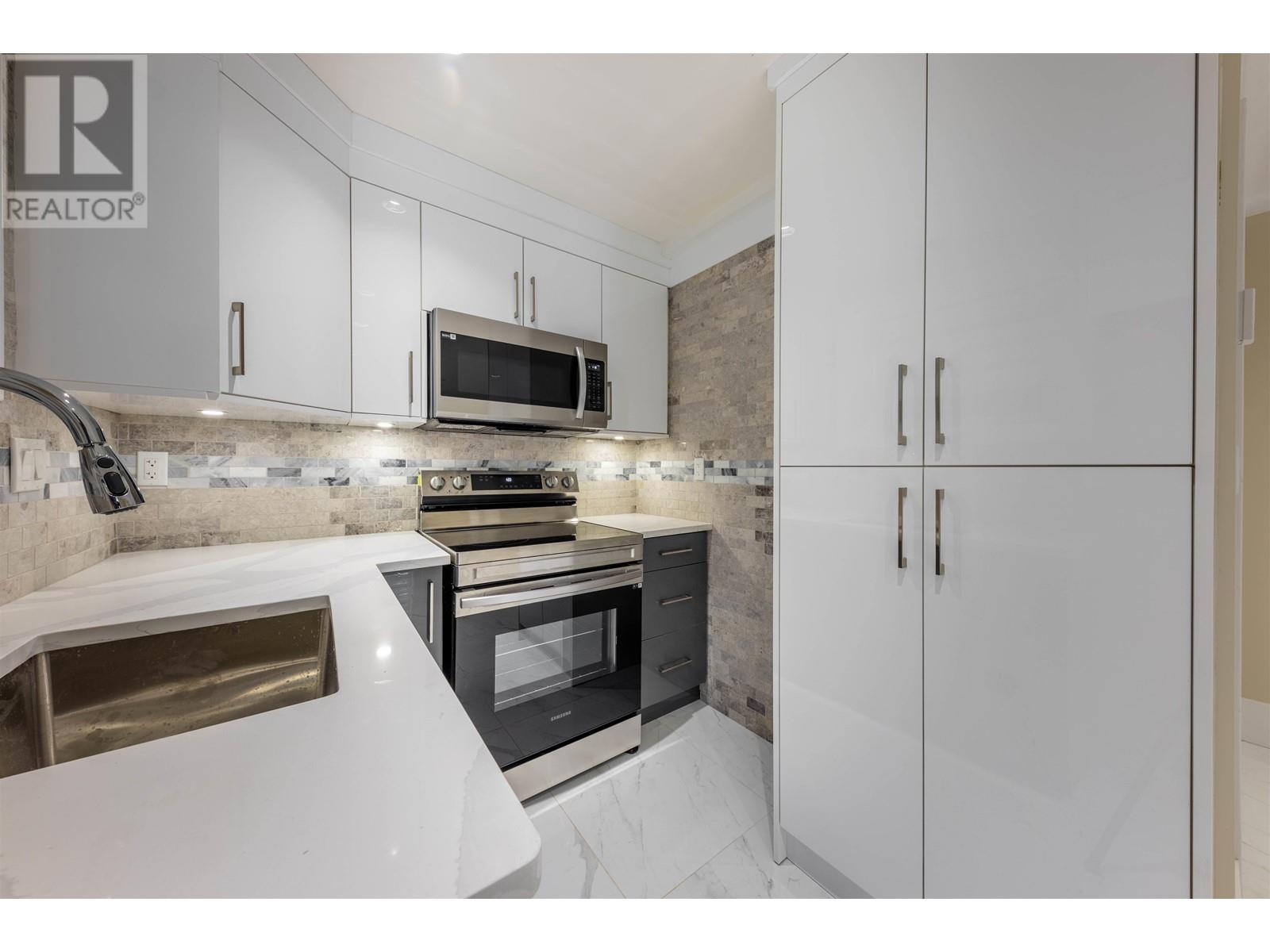 6524 Angus Drive, Vancouver, British Columbia  V6P 5H9 - Photo 25 - R2984910