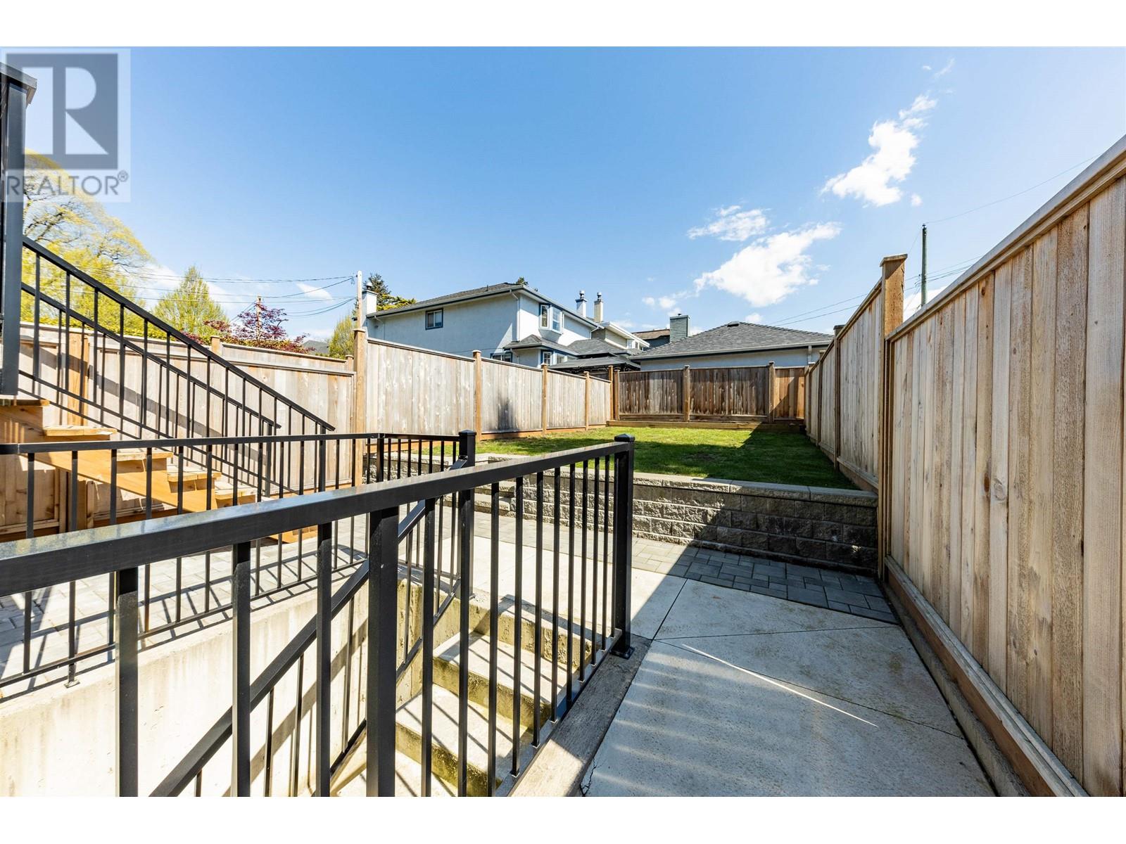 6524 Angus Drive, Vancouver, British Columbia  V6P 5H9 - Photo 7 - R2984910