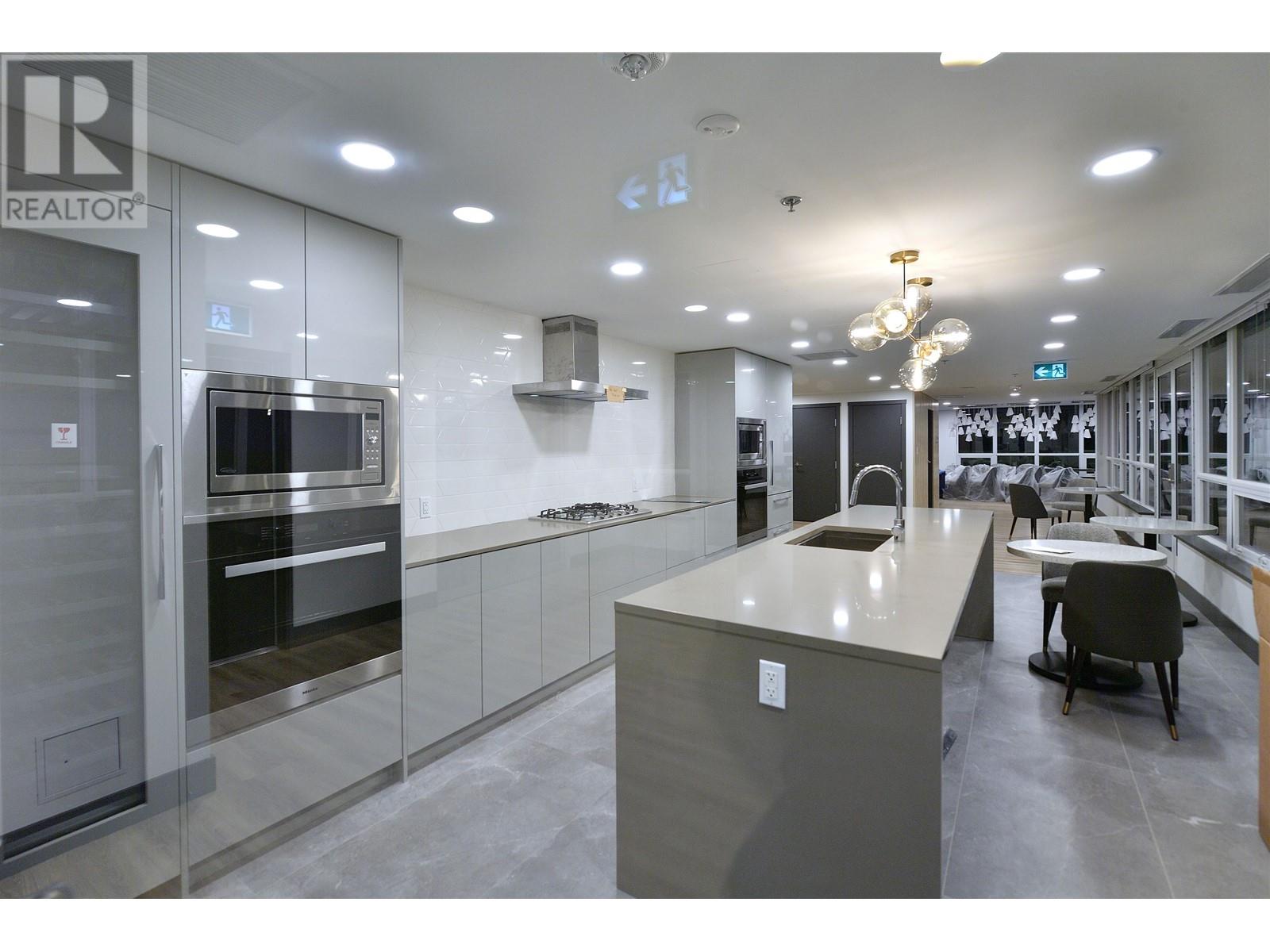 1703 1675 Lions Gate Lane, North Vancouver, British Columbia  V7P 0E3 - Photo 8 - R2984783