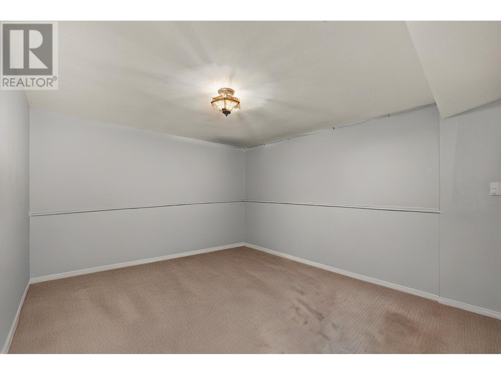 3949 Sefton Street, Port Coquitlam, British Columbia  V3B 3S2 - Photo 14 - R2984890