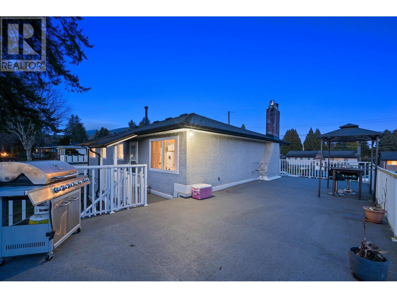 3949 Sefton Street, Port Coquitlam, British Columbia  V3B 3S2 - Photo 18 - R2984890