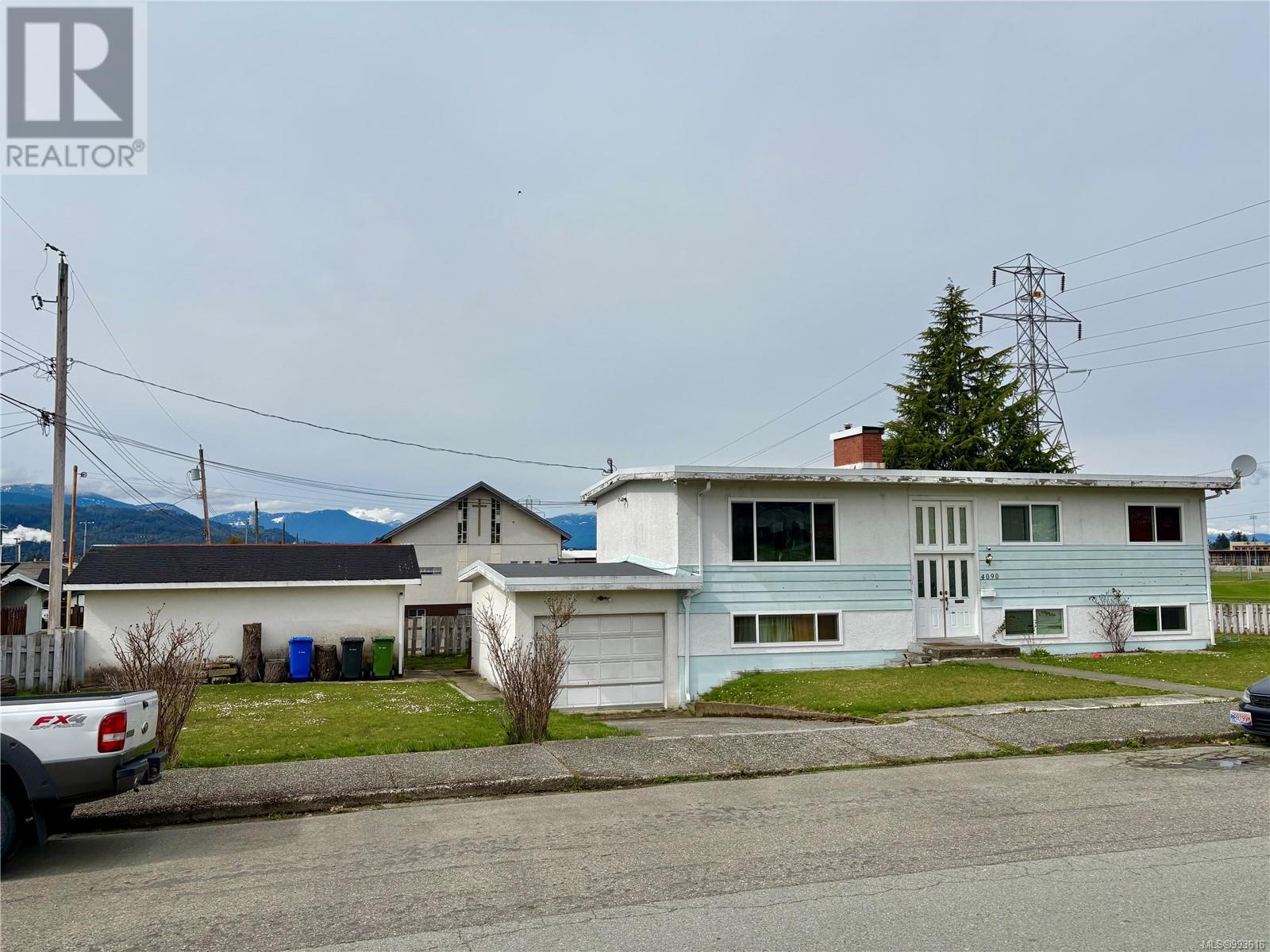 Property at 4090 Wood Ave S image 1