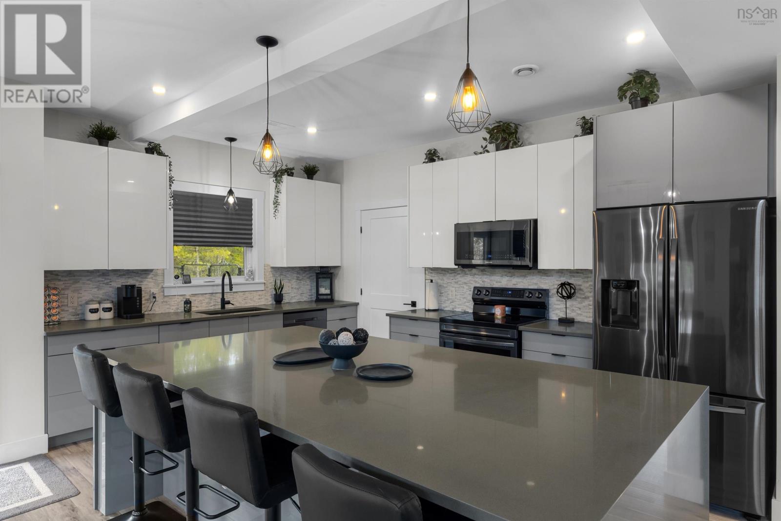 39 Sunview Crescent, East Uniacke, Nova Scotia  B0N 1Z0 - Photo 2 - 202506345