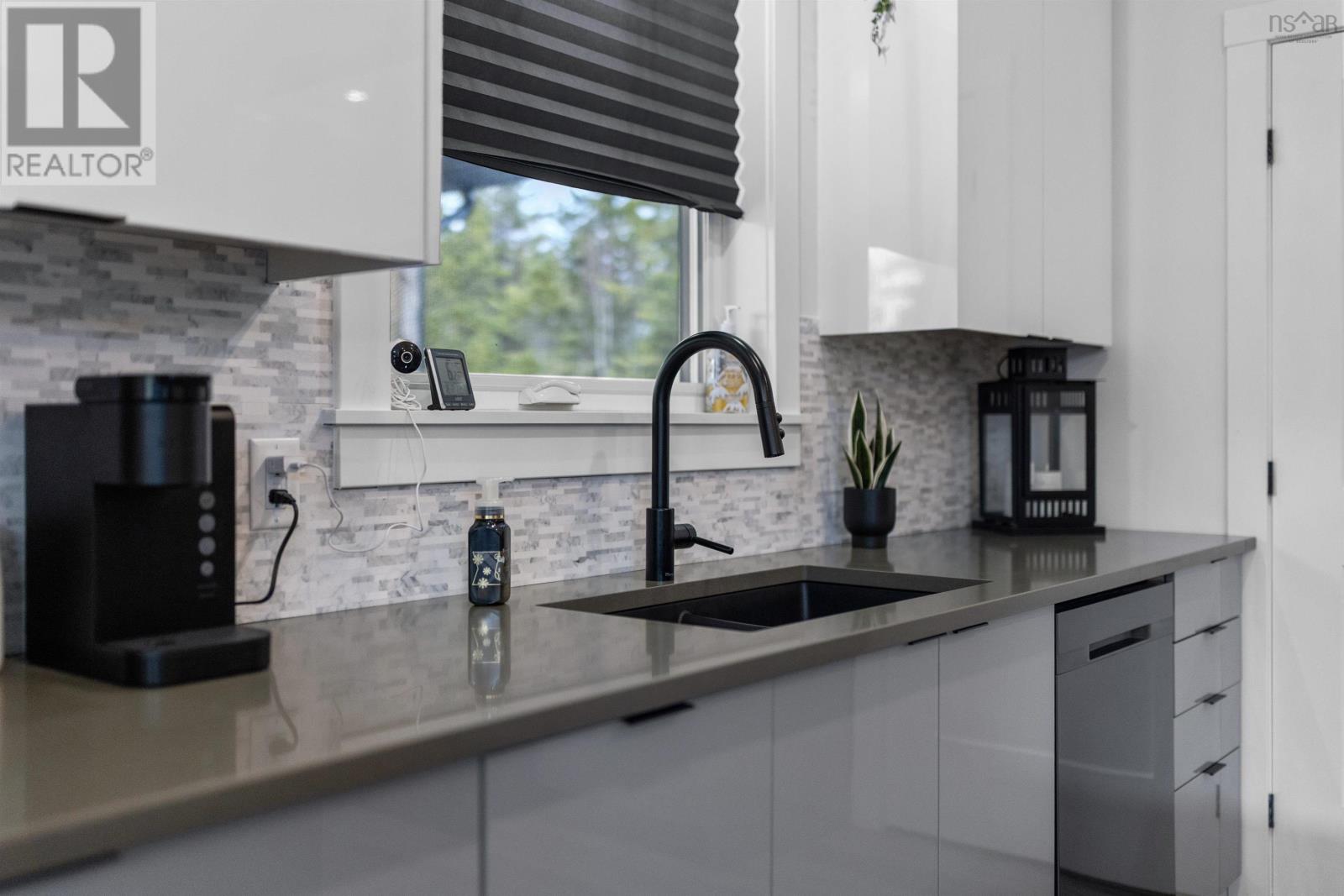 39 Sunview Crescent, East Uniacke, Nova Scotia  B0N 1Z0 - Photo 4 - 202506345