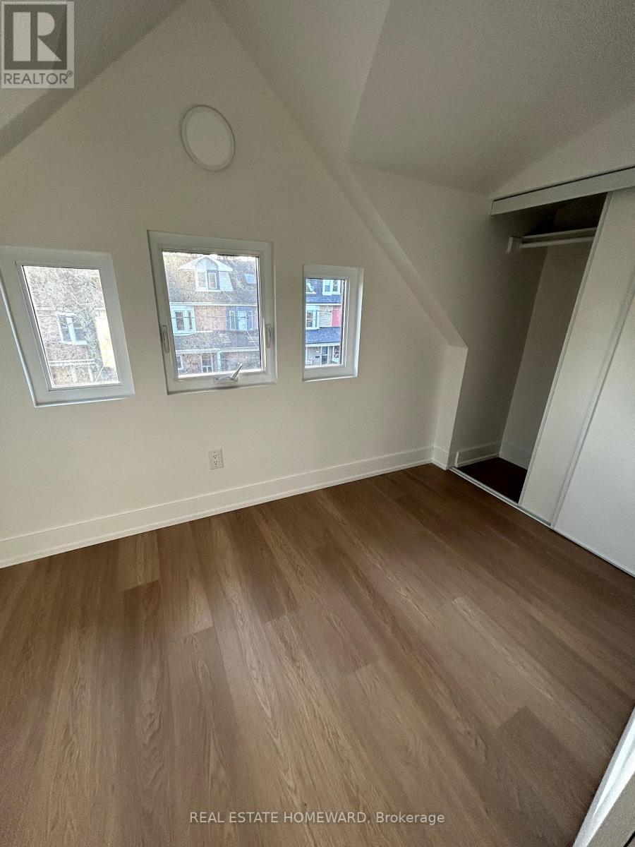 3 - 137 Curzon Street, Toronto, Ontario  M4M 3B6 - Photo 10 - E12055403