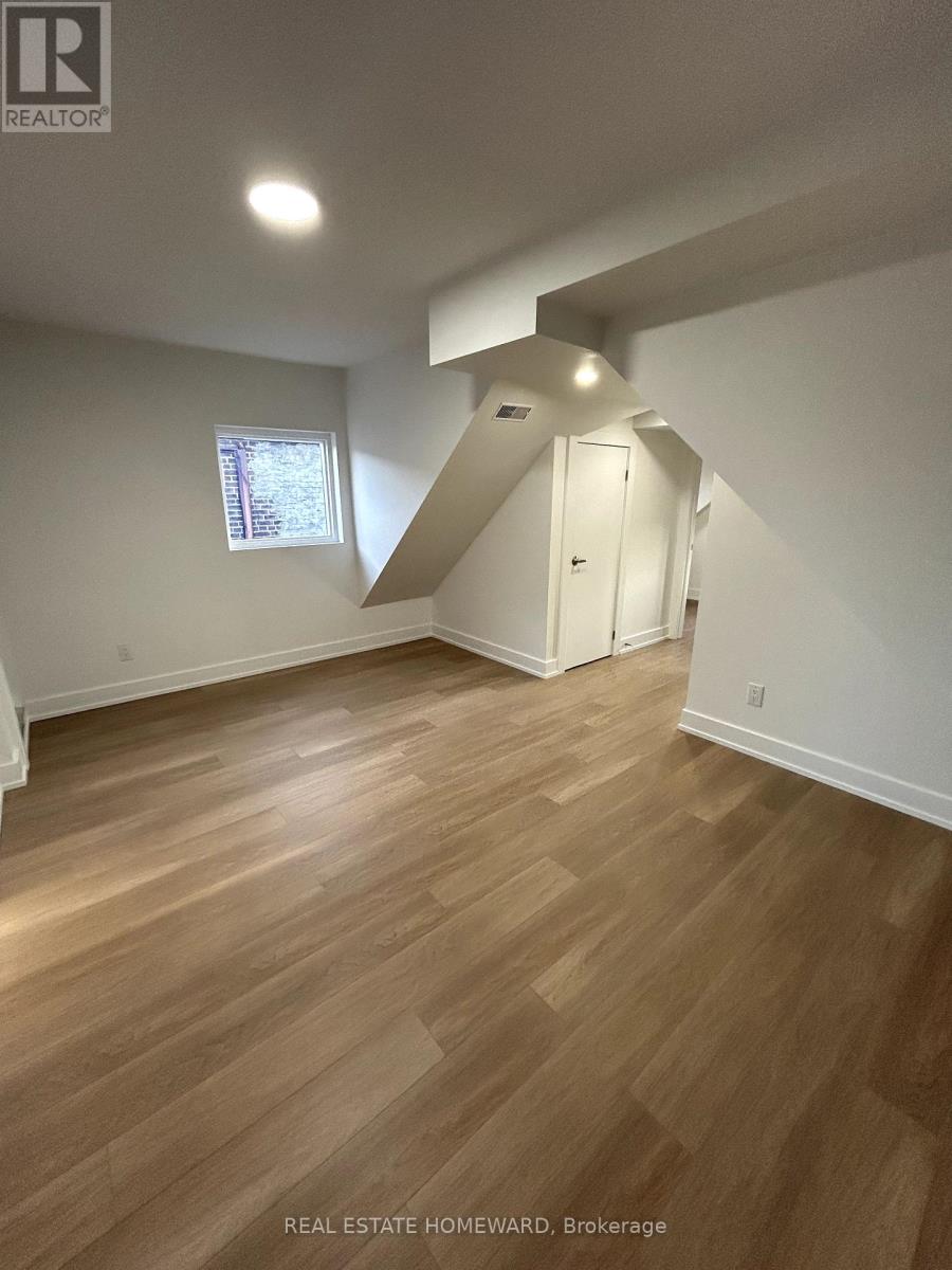 3 - 137 Curzon Street, Toronto, Ontario  M4M 3B6 - Photo 2 - E12055403