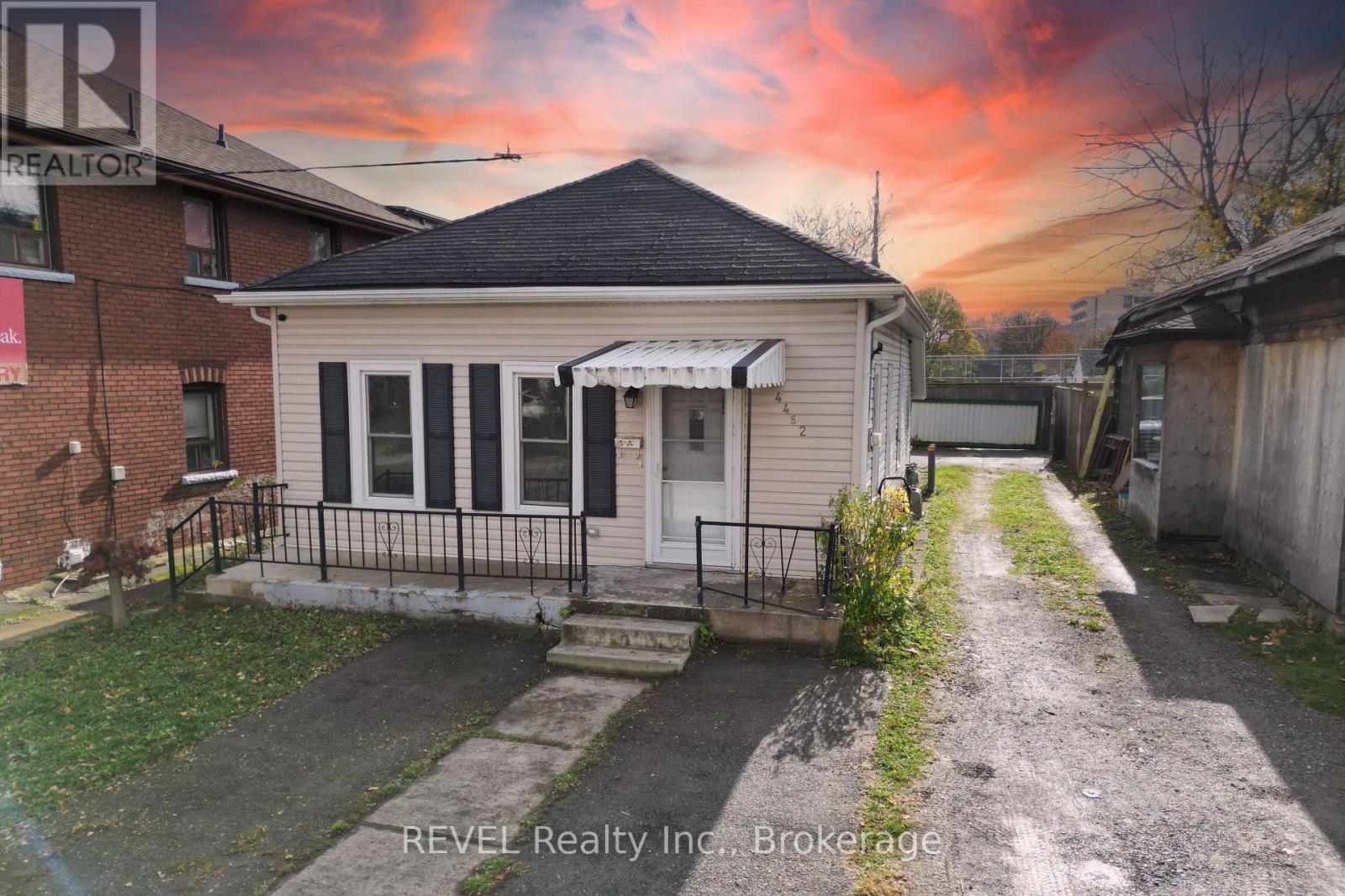 Property at 4492 MORRISON STREET image 1
