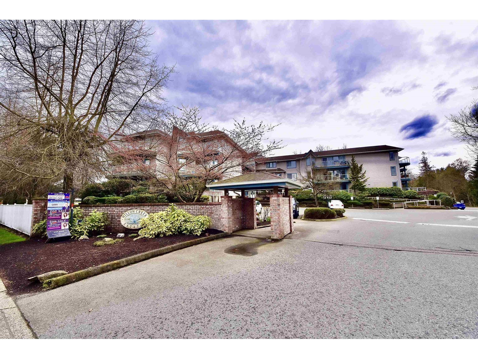 Property at 205 27358 32 AVENUE image 1