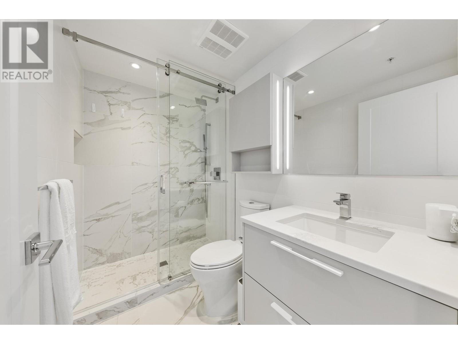 1904 6699 Dunblane Avenue, Burnaby, British Columbia  V5H 0J8 - Photo 11 - R2984728