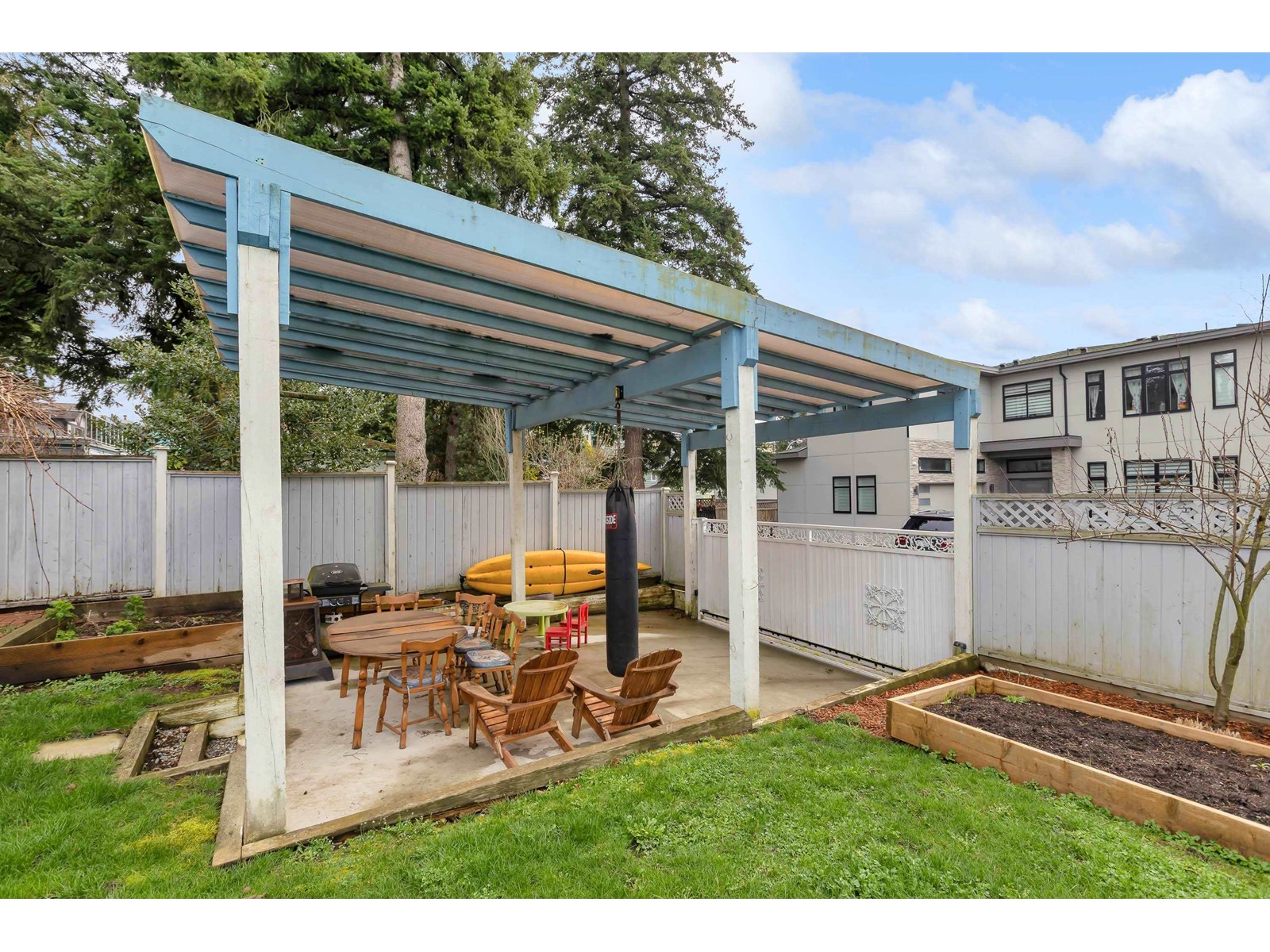 14710 16a Avenue, Surrey, British Columbia  V4A 5M7 - Photo 3 - R2984927