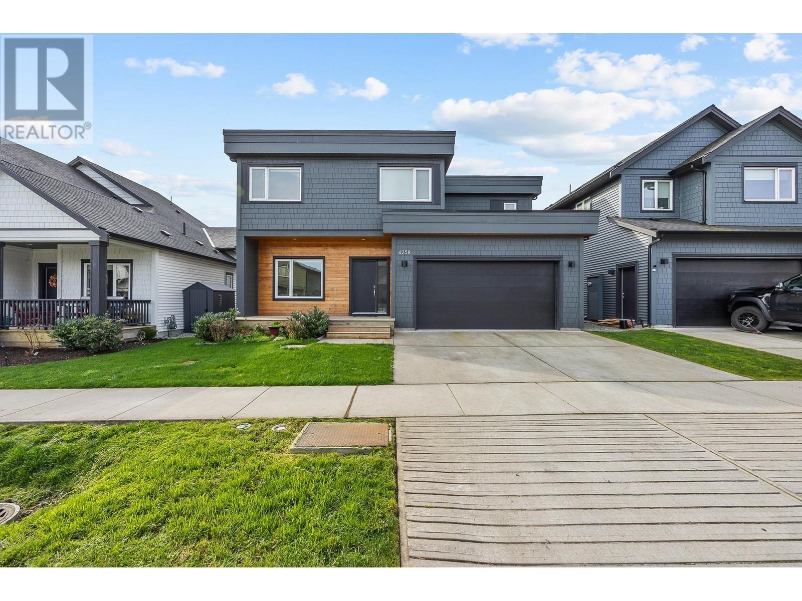 4258 Cormorant Way, Tsawwassen, British Columbia  V4M 0C8 - Photo 2 - R2984084