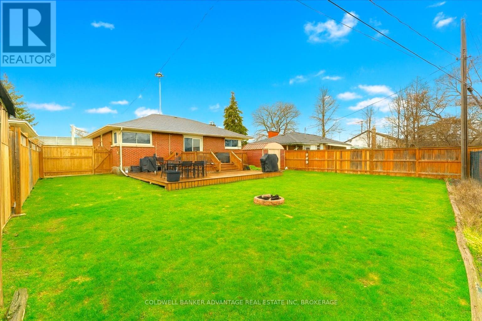 9 Meadowvale Drive, St. Catharines (Lakeport), Ontario  L2N 3Z6 - Photo 30 - X12055441