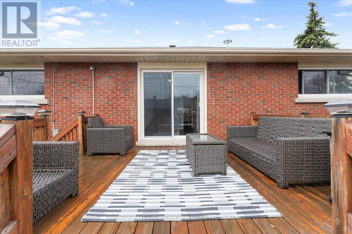 9 Meadowvale Drive, St. Catharines (Lakeport), Ontario  L2N 3Z6 - Photo 37 - X12055441