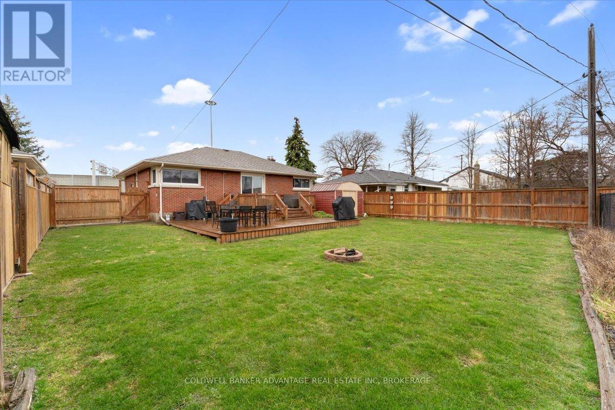 9 Meadowvale Drive, St. Catharines (Lakeport), Ontario  L2N 3Z6 - Photo 44 - X12055441