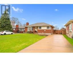 9 MEADOWVALE DRIVE