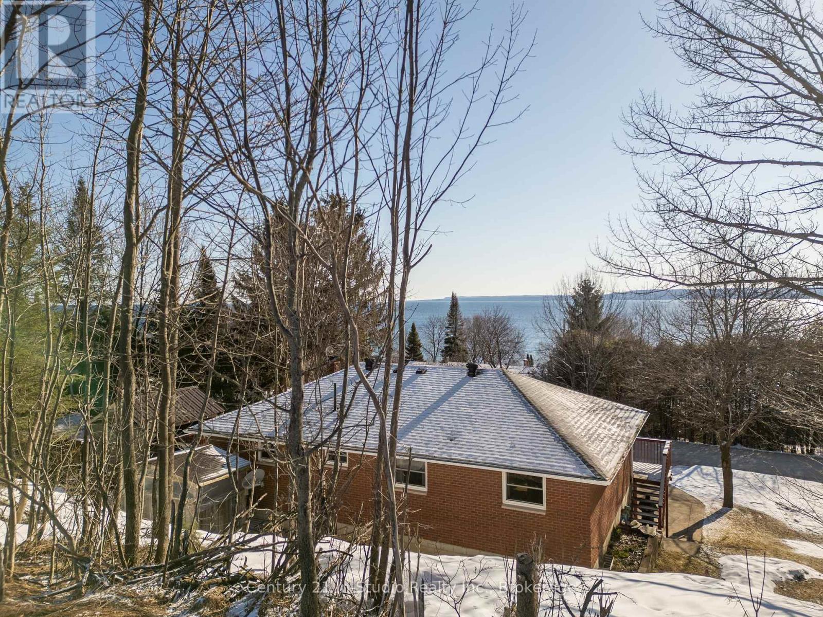 134 Macintosh Drive, Georgian Bluffs, Ontario  N0H 1S0 - Photo 10 - X12047938