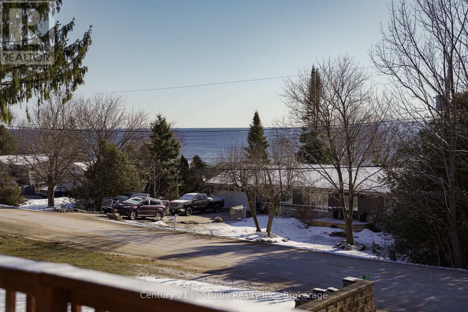 134 Macintosh Drive, Georgian Bluffs, Ontario  N0H 1S0 - Photo 11 - X12047938