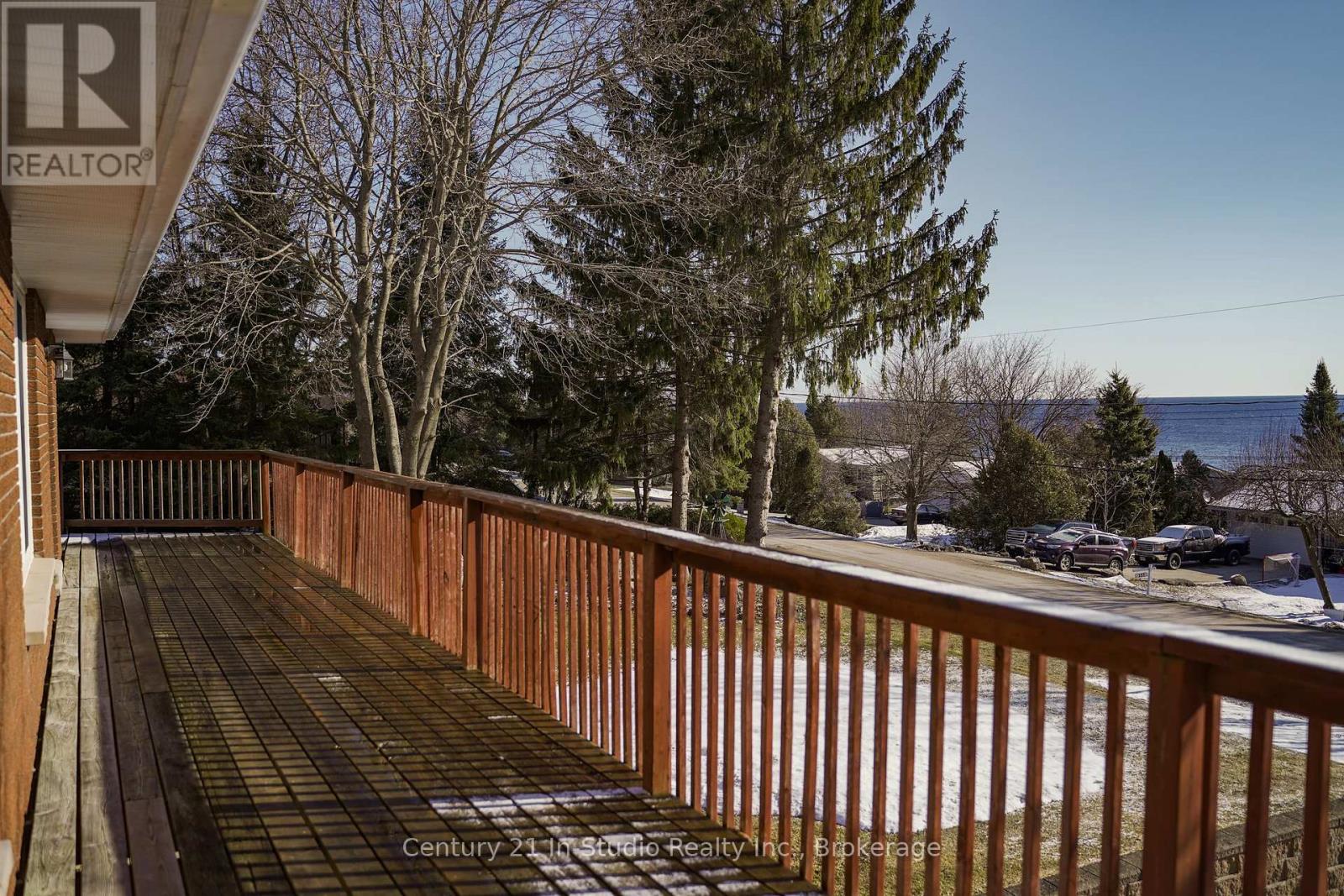 134 Macintosh Drive, Georgian Bluffs, Ontario  N0H 1S0 - Photo 12 - X12047938