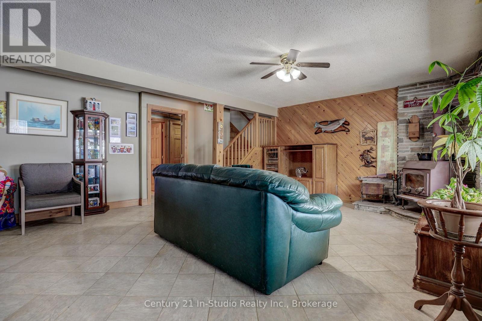 134 Macintosh Drive, Georgian Bluffs, Ontario  N0H 1S0 - Photo 31 - X12047938