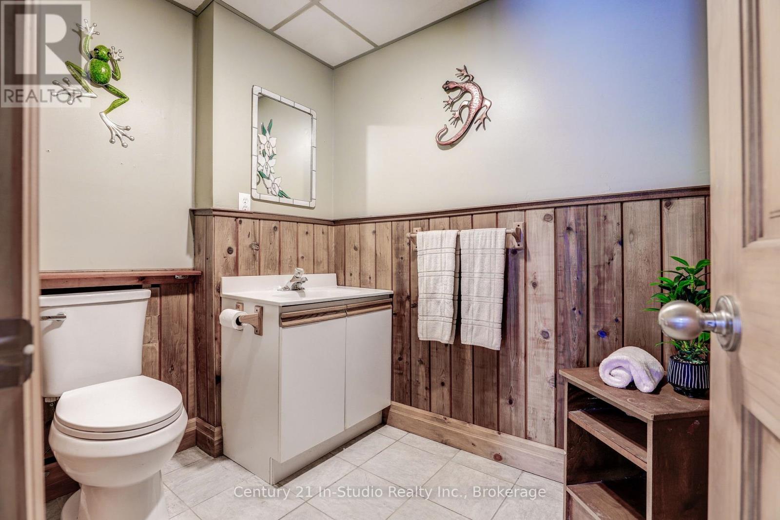 134 Macintosh Drive, Georgian Bluffs, Ontario  N0H 1S0 - Photo 36 - X12047938