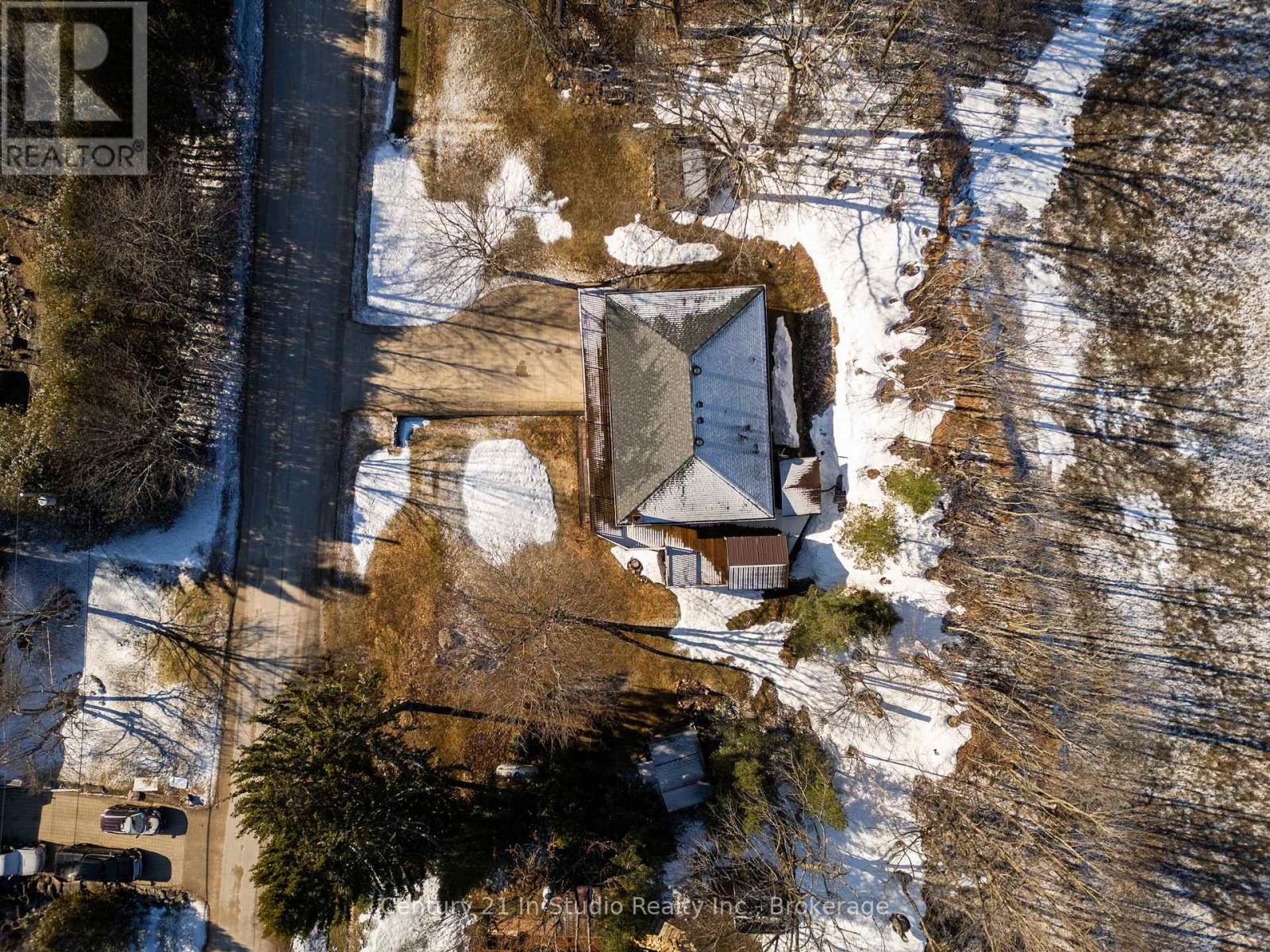 134 Macintosh Drive, Georgian Bluffs, Ontario  N0H 1S0 - Photo 8 - X12047938