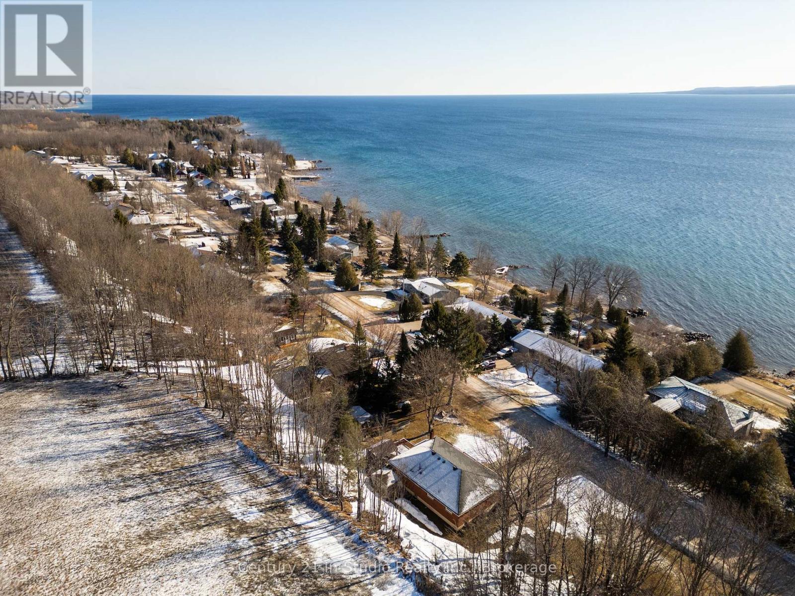 134 Macintosh Drive, Georgian Bluffs, Ontario  N0H 1S0 - Photo 9 - X12047938