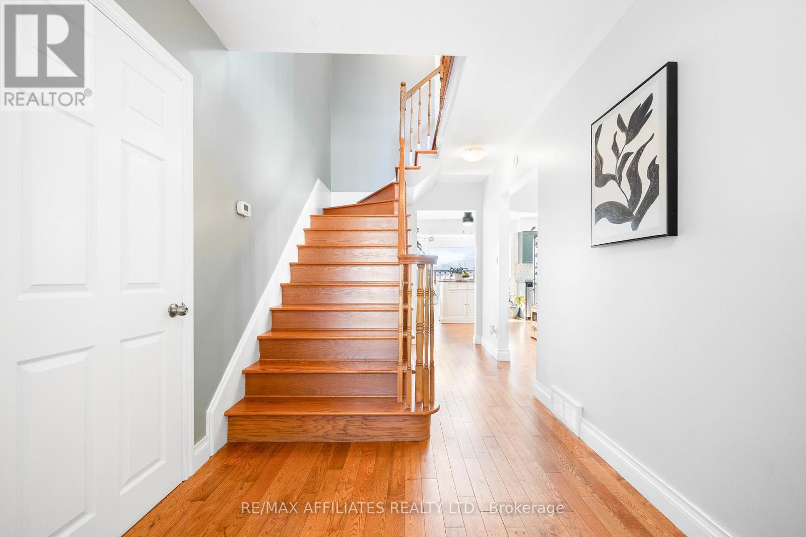 Property at 246 ALLAN STREET image 5