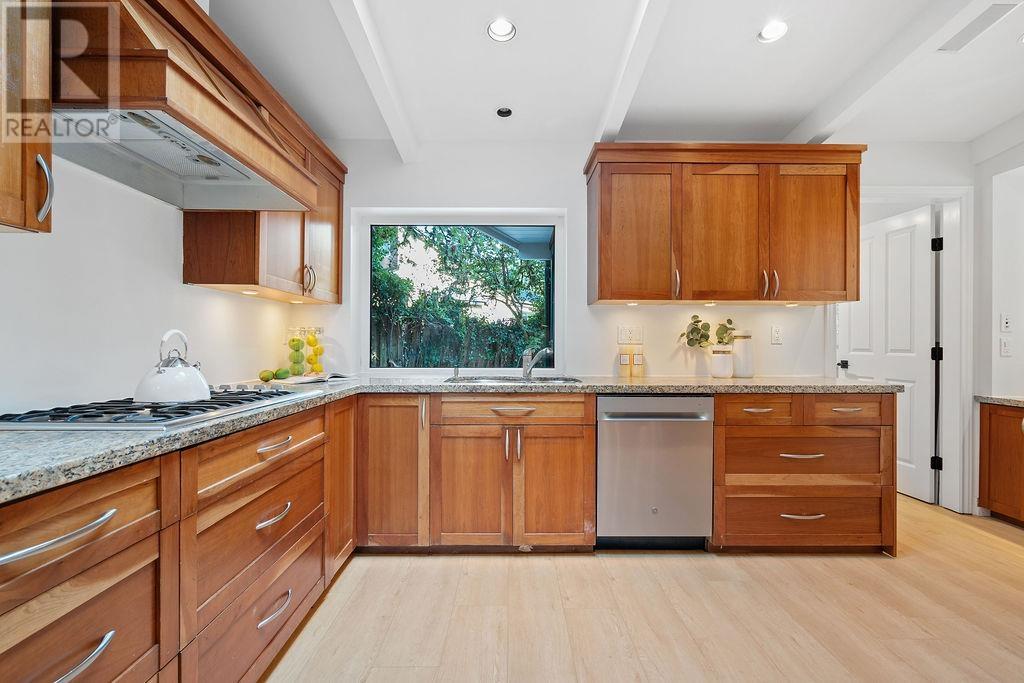 4692 Glenwood Avenue, North Vancouver, British Columbia  V7R 4G7 - Photo 19 - R2964069
