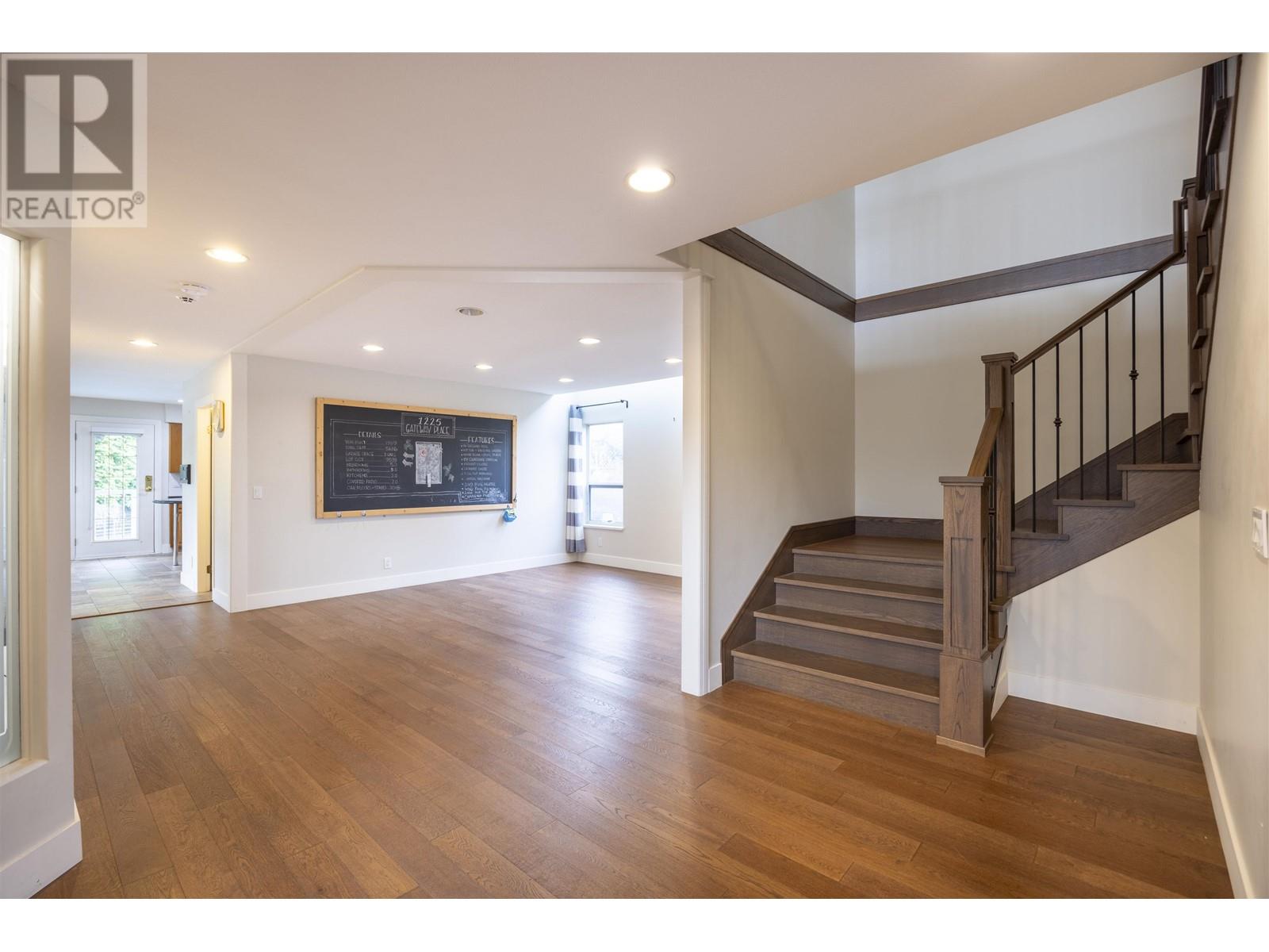 1225 Gateway Place, Port Coquitlam, British Columbia  V3C 5X4 - Photo 5 - R2984862