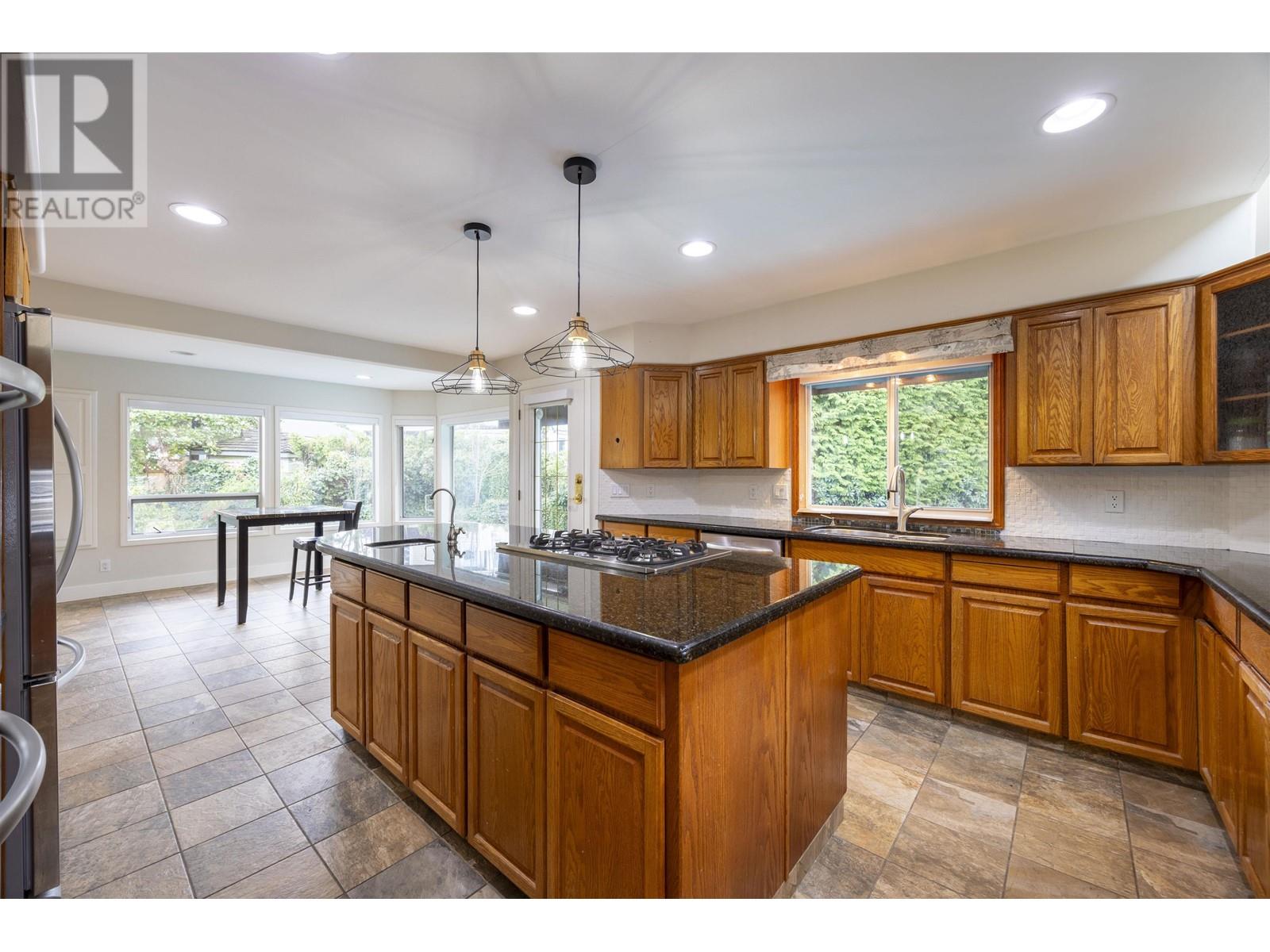 1225 Gateway Place, Port Coquitlam, British Columbia  V3C 5X4 - Photo 11 - R2984862