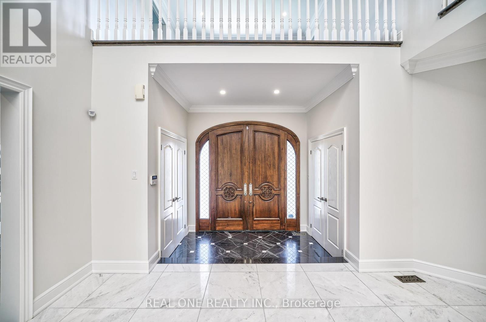 Property at 26 CLARENDON DRIVE image 2