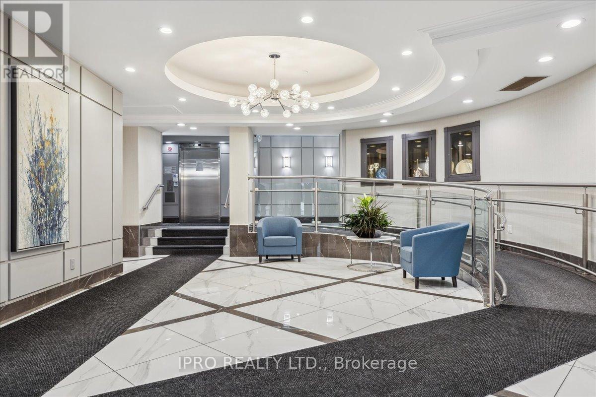 Property at 111 - 1001 CEDARGLEN GATE image 3