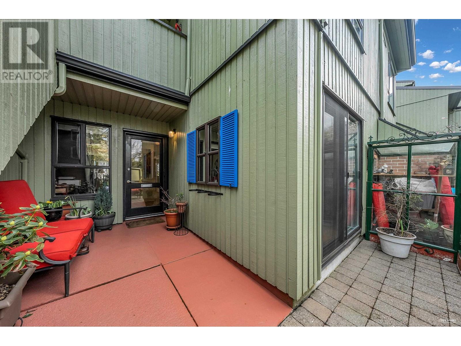 Property at 1037 SCANTLINGS image 4
