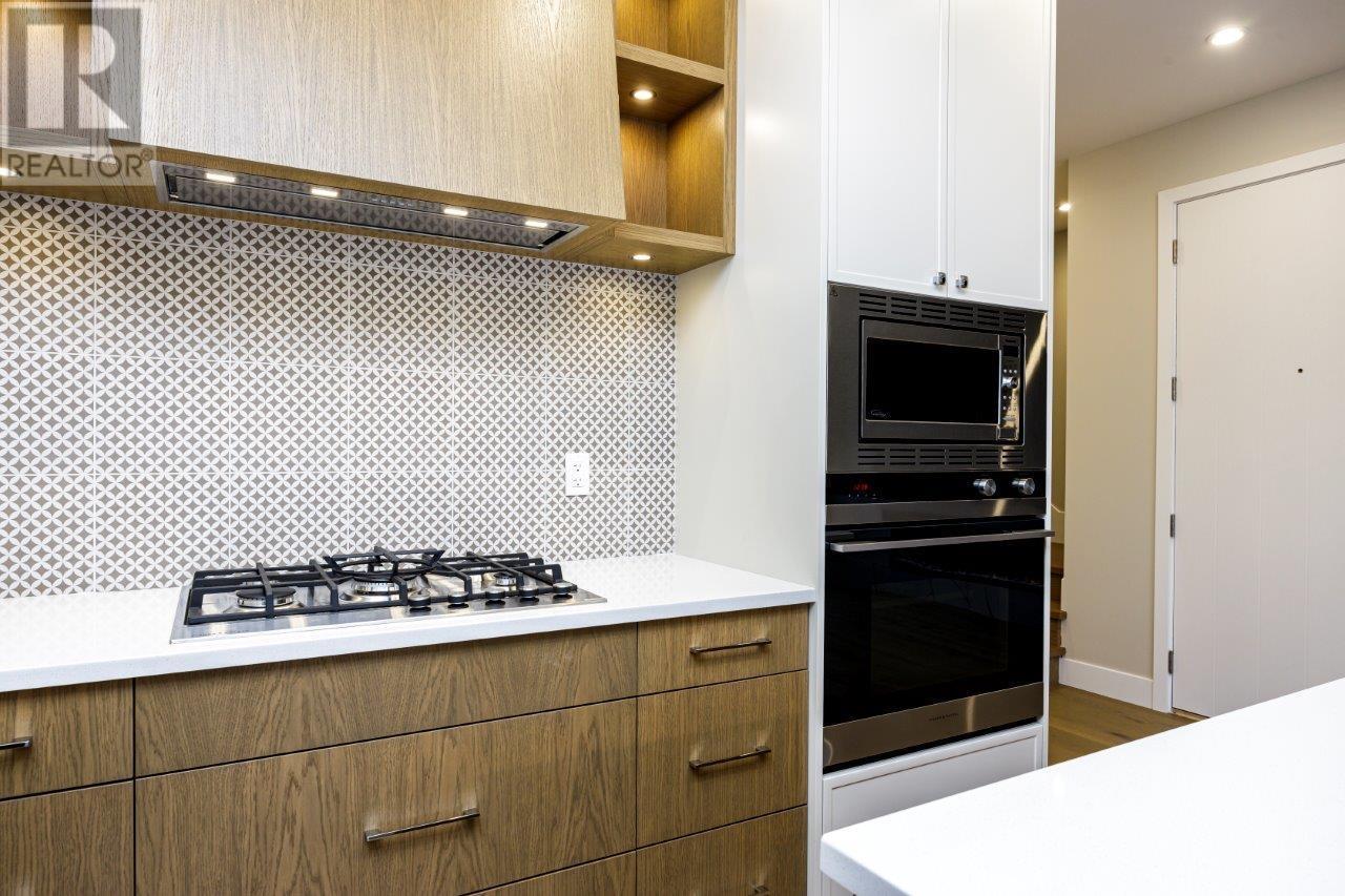 336 E 17th Street, North Vancouver, British Columbia  V7L 2V9 - Photo 20 - R2984937