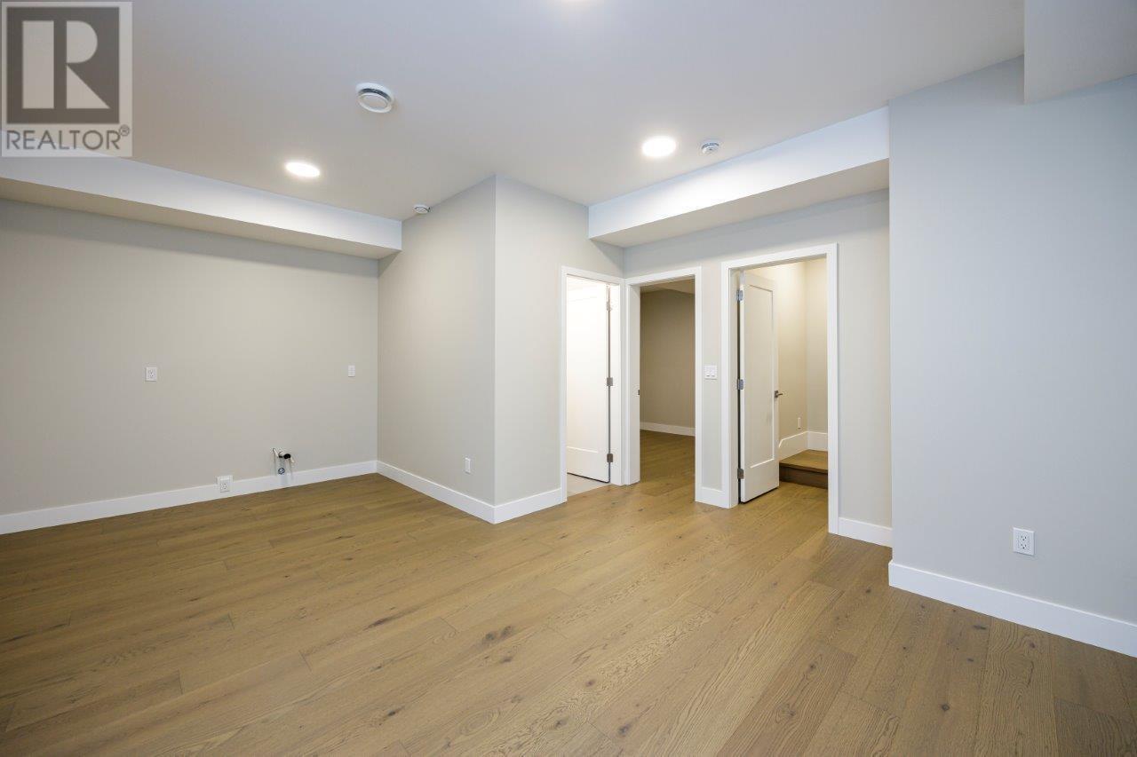 336 E 17th Street, North Vancouver, British Columbia  V7L 2V9 - Photo 31 - R2984937