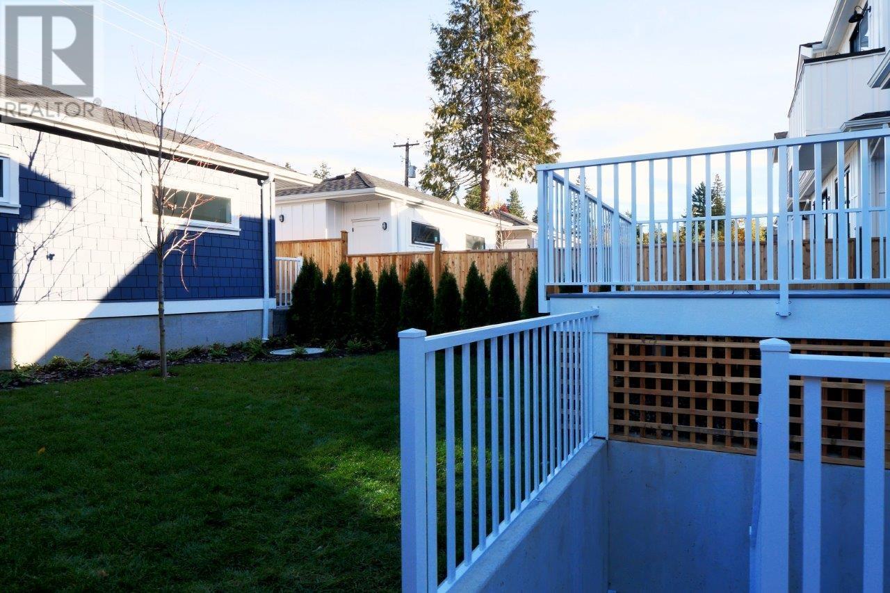 336 E 17th Street, North Vancouver, British Columbia  V7L 2V9 - Photo 36 - R2984937