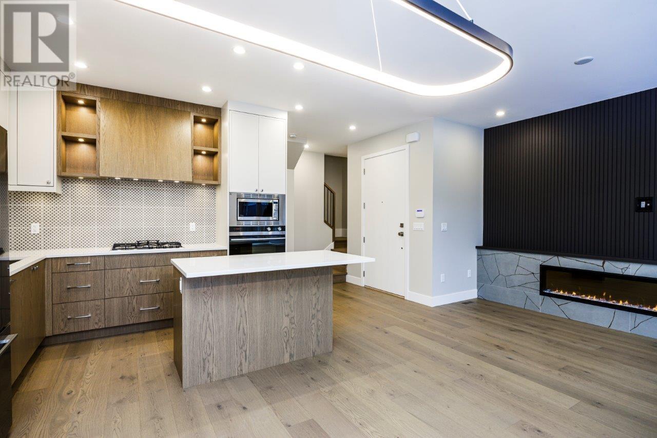 336 E 17th Street, North Vancouver, British Columbia  V7L 2V9 - Photo 9 - R2984937