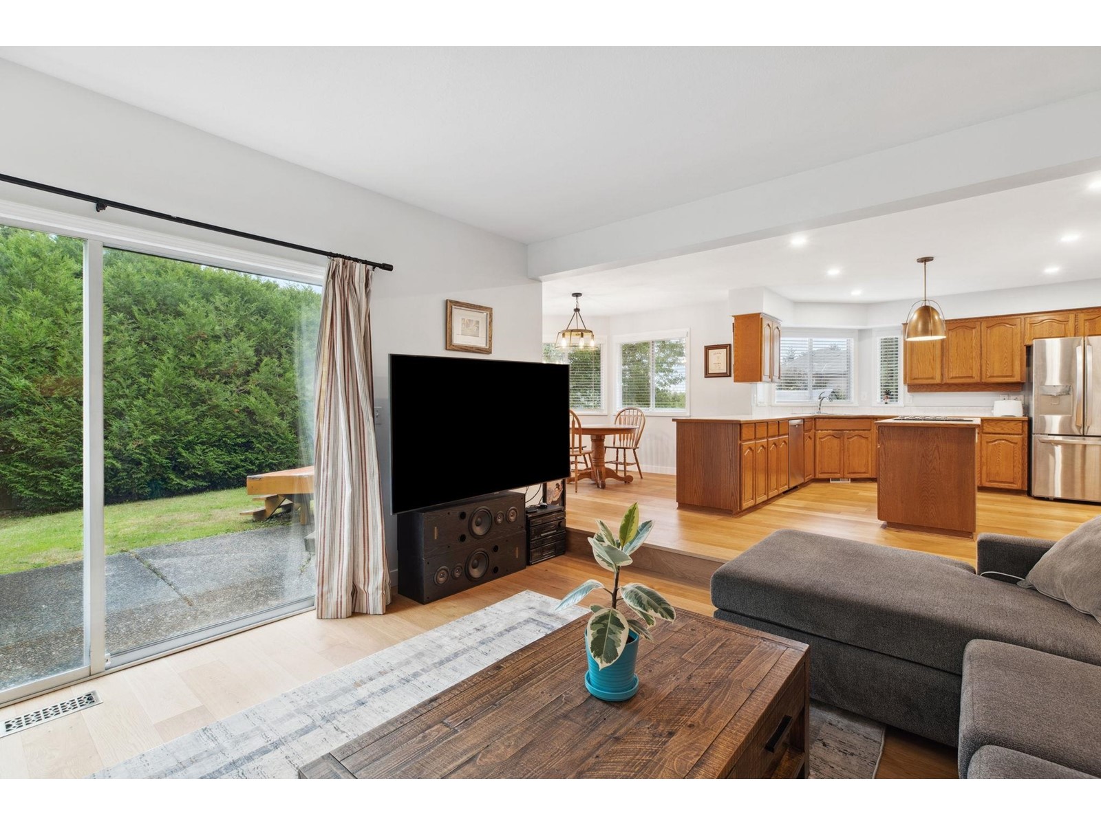 14370 83 Avenue, Surrey, British Columbia  V3W 0V7 - Photo 10 - R2984557