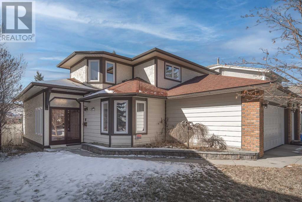 Property at 115 Woodfield Road SW image 2