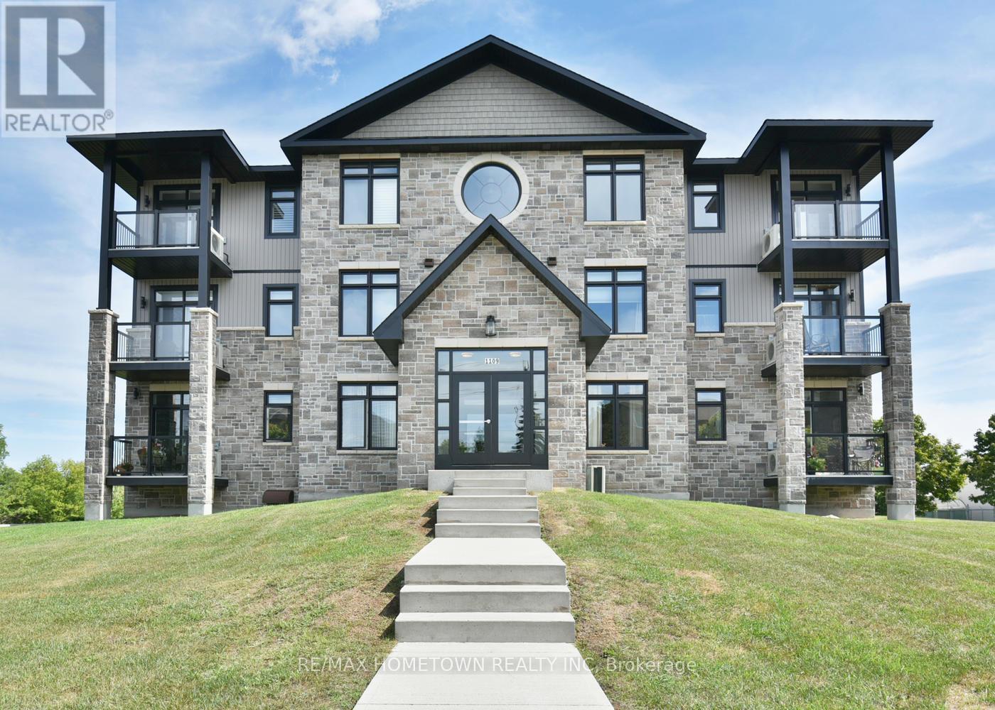 201 - 1109 Millwood Avenue, Brockville, Ontario  K6V 0C7 - Photo 2 - X12055495