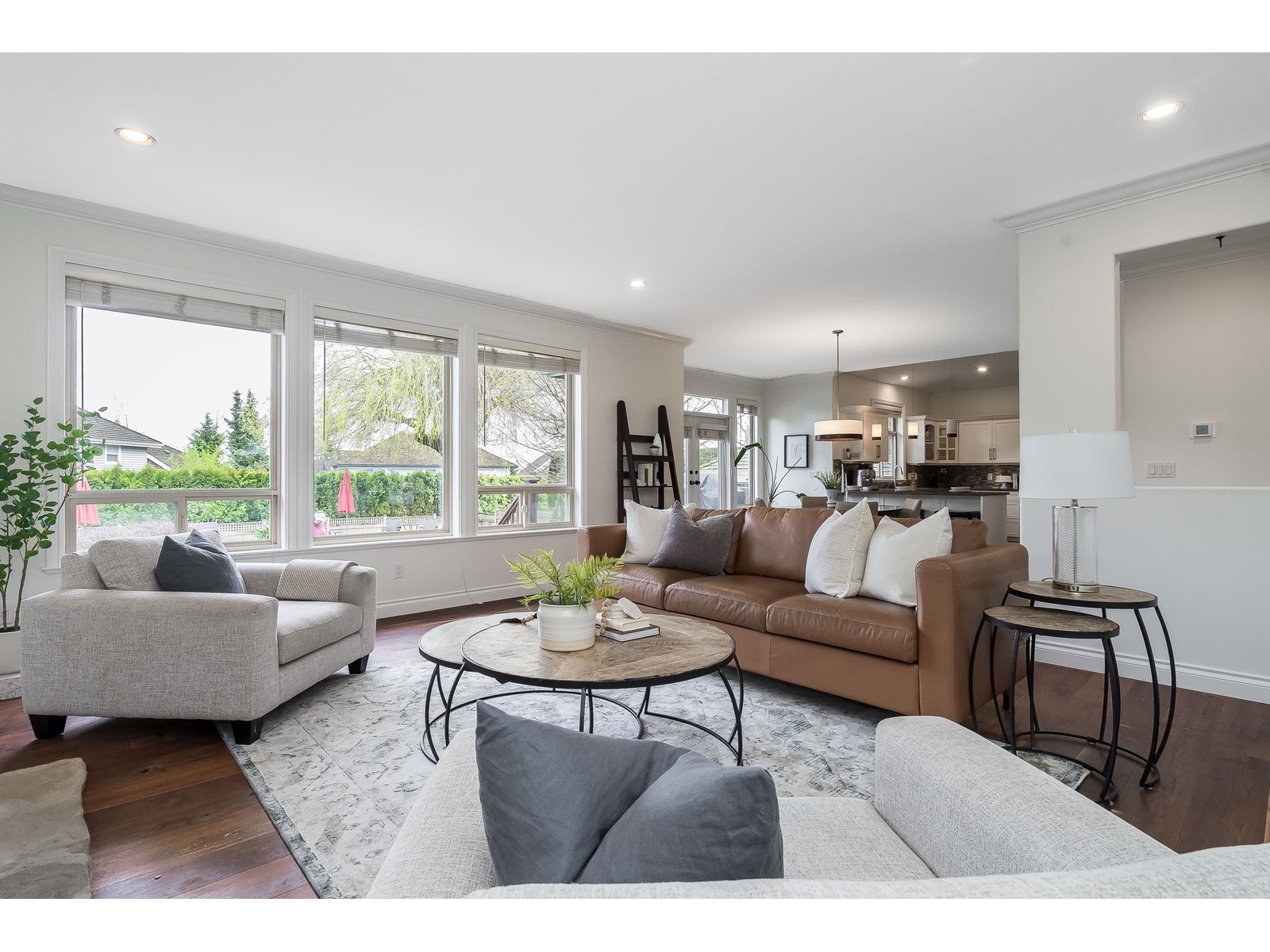 Property at 15639 37A AVENUE image 4