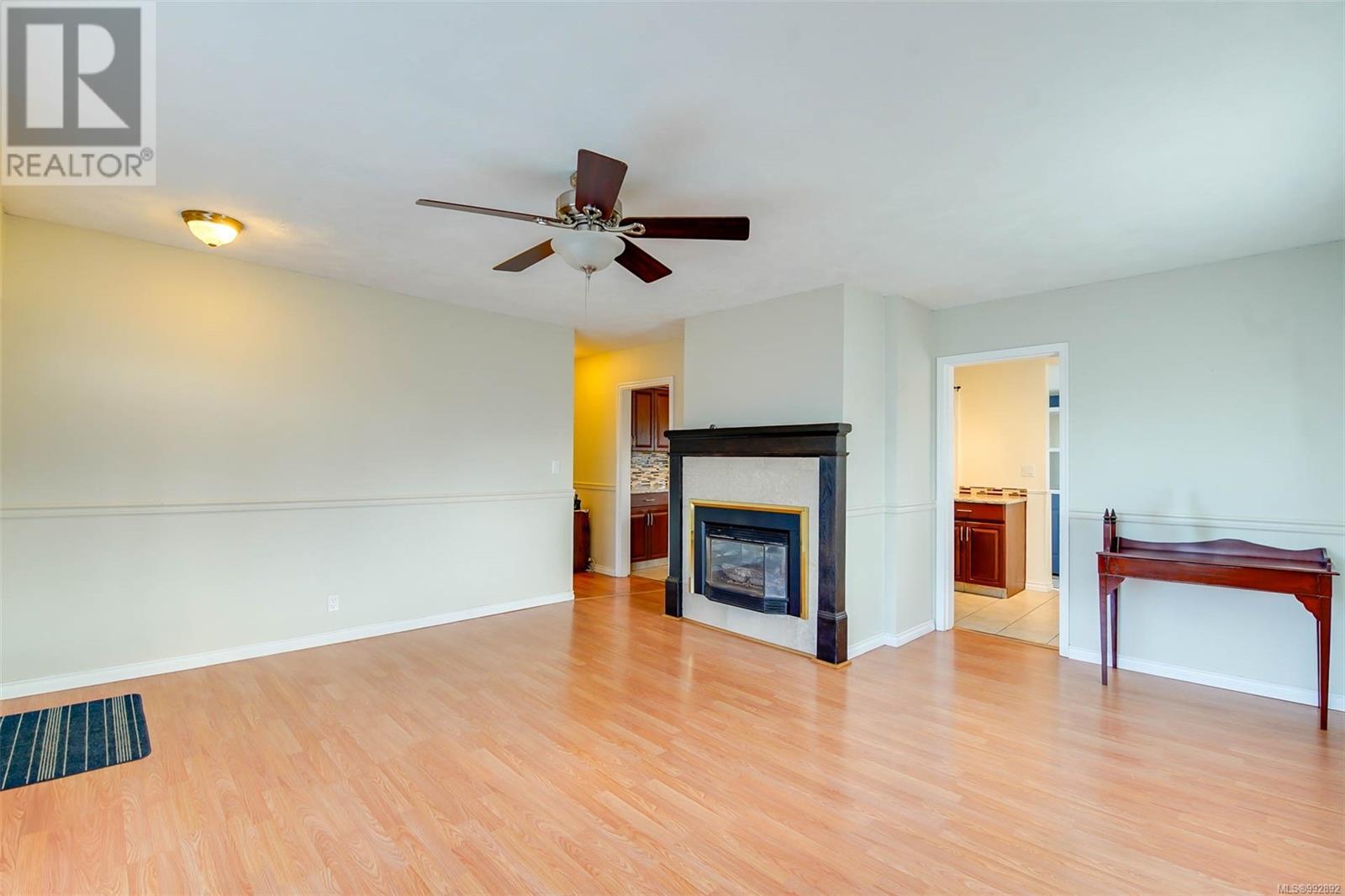 Property at 4260 Montrose St image 2