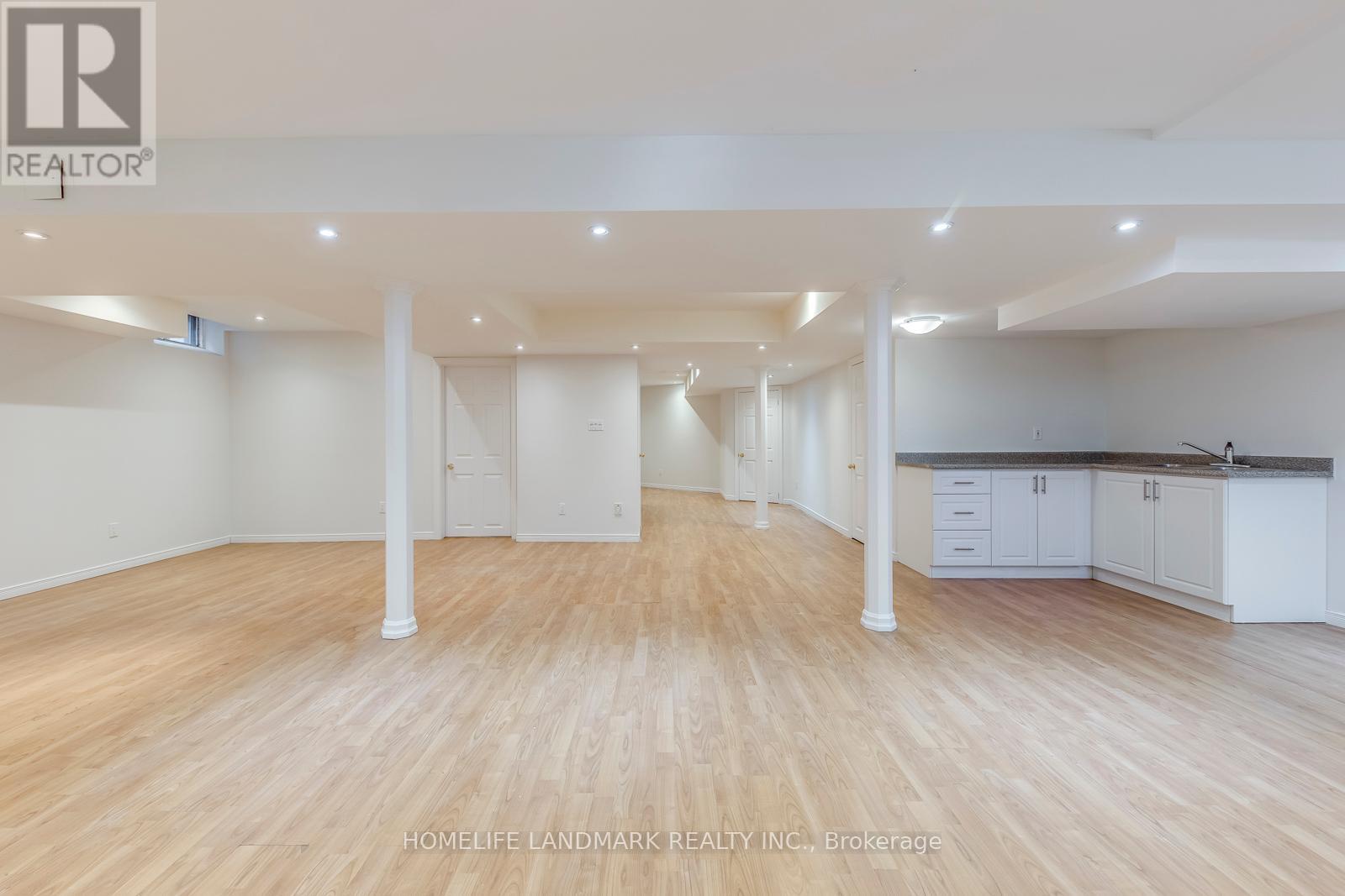 5816 Greensboro Drive, Mississauga, Ontario  L5M 5T1 - Photo 26 - W12055501