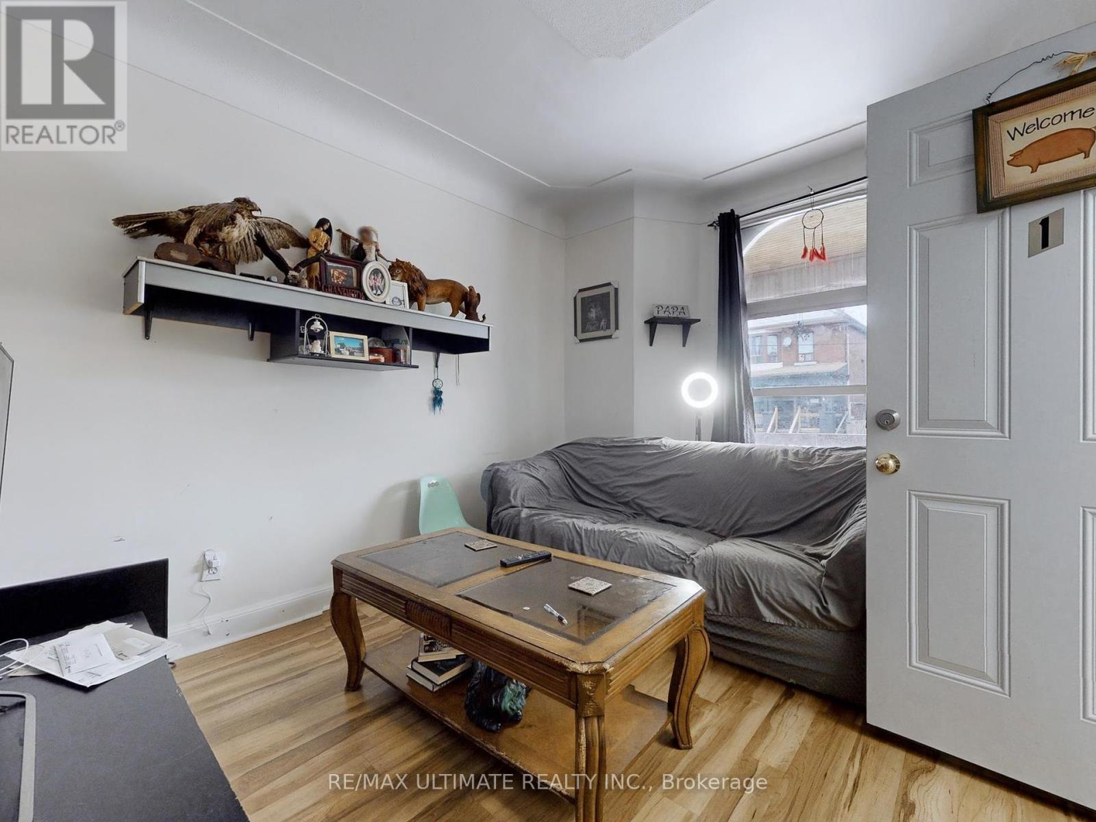 Property at 756 CANNON STREET E image 3