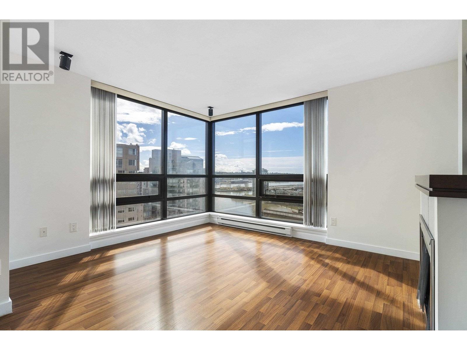 1903 1 Renaissance Square, New Westminster, British Columbia  V3M 0B6 - Photo 10 - R2984931