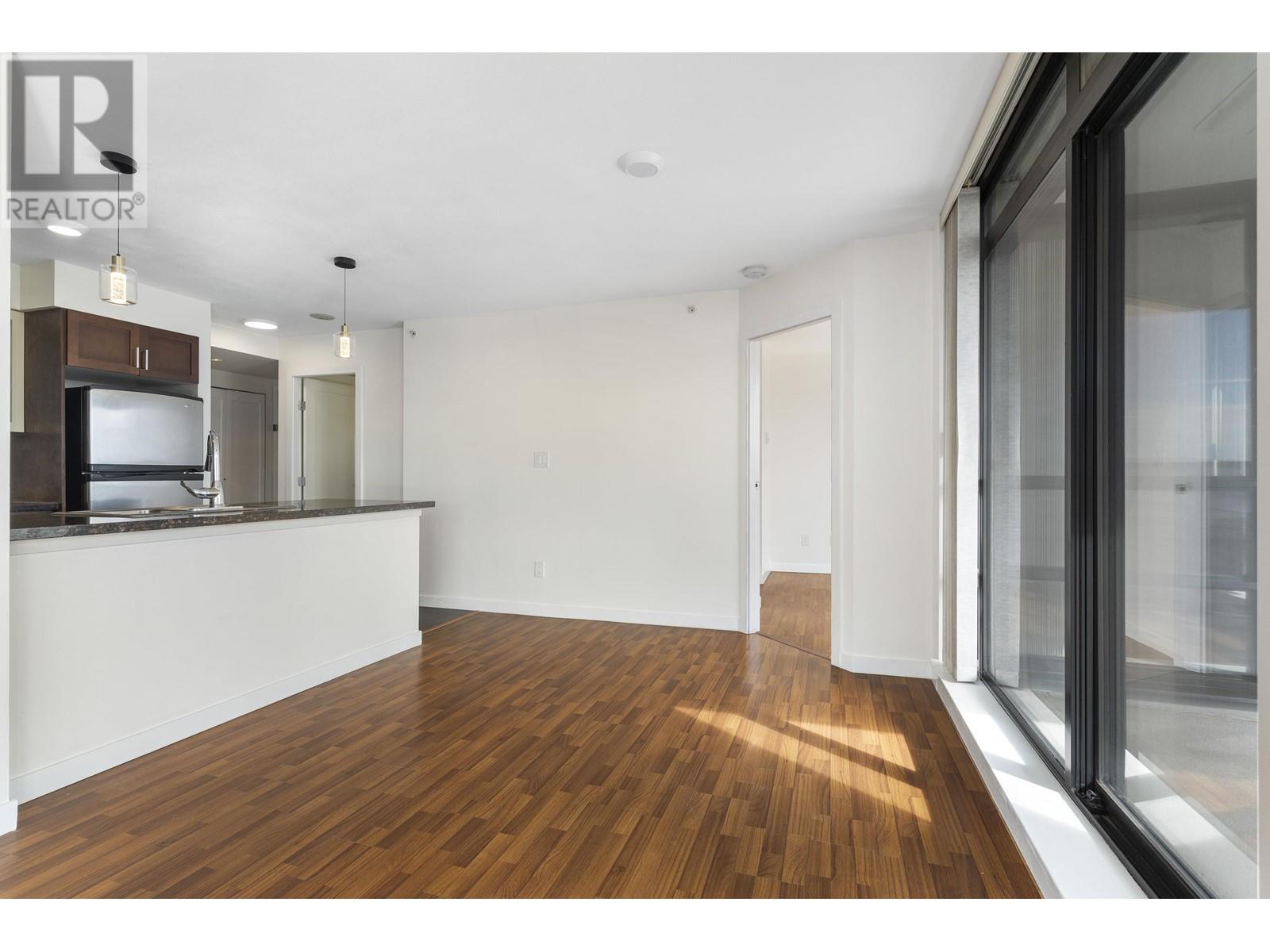 1903 1 Renaissance Square, New Westminster, British Columbia  V3M 0B6 - Photo 8 - R2984931