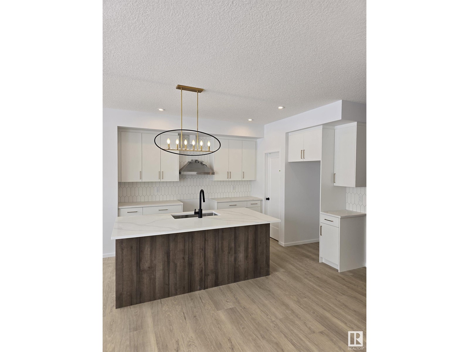 Property at 7718 174A AV NW image 3