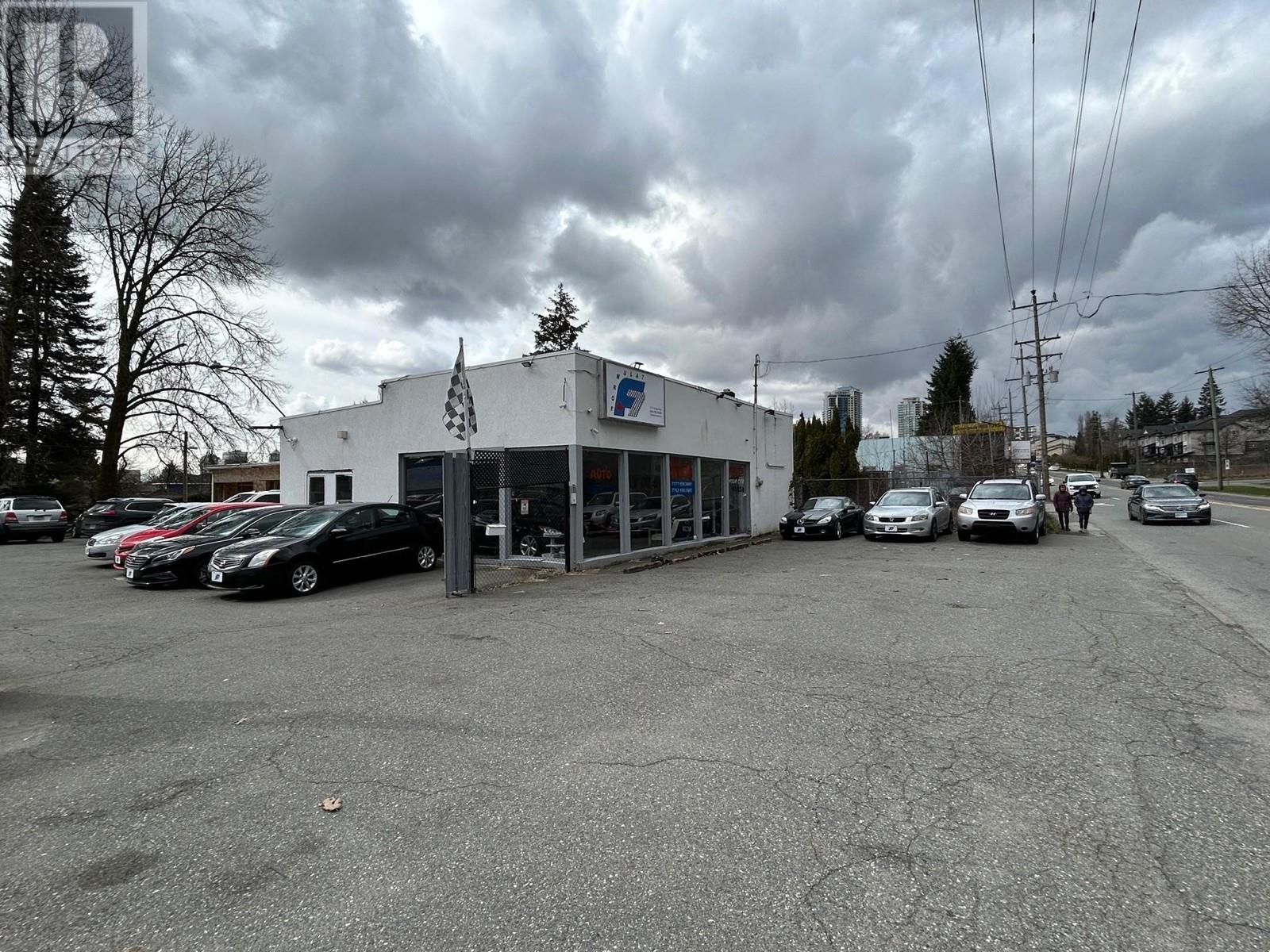 Property at 7777 KINGSWAY image 3
